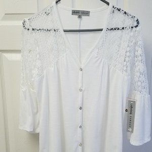 White long sleeves open lightweight cardigan. Great for summer!!. Size M